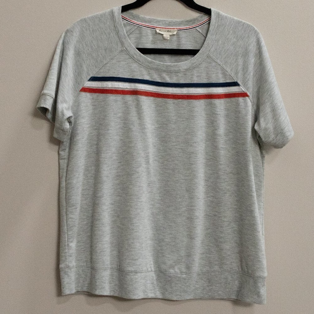 June and Delancey grey short sleeve shirt-L